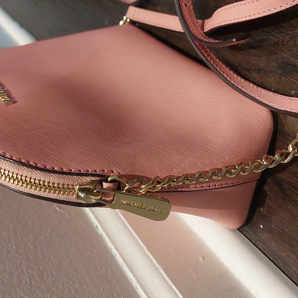 ❣️💫MARK DOWN💫❣️Michael Kors pink bag - Picture 5 of 12